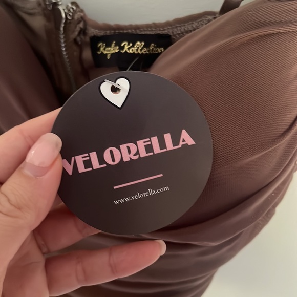 Bodycon velorella dress in mocha - Picture 4 of 5